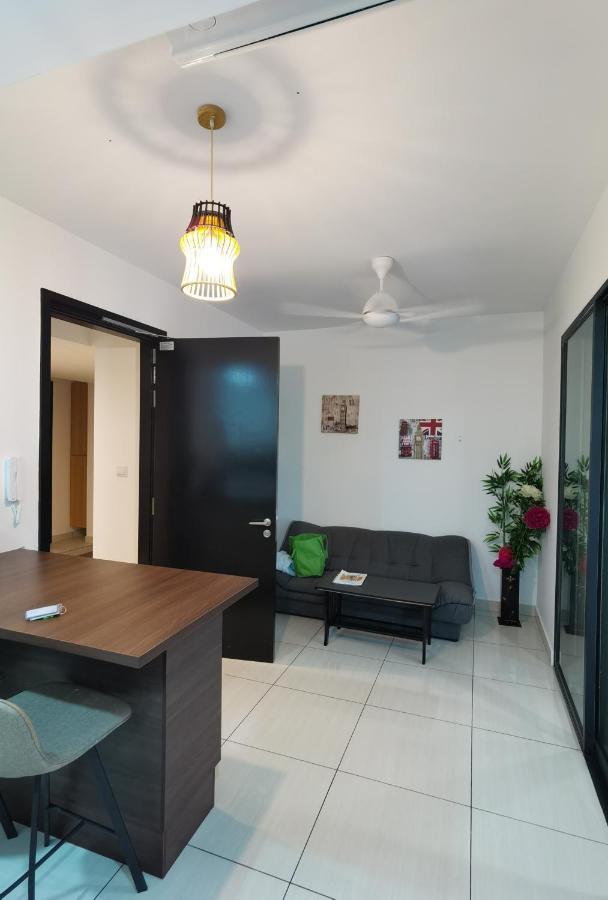 Almas Puteri Harbour Apartment นุสาจายา ภายนอก รูปภาพ