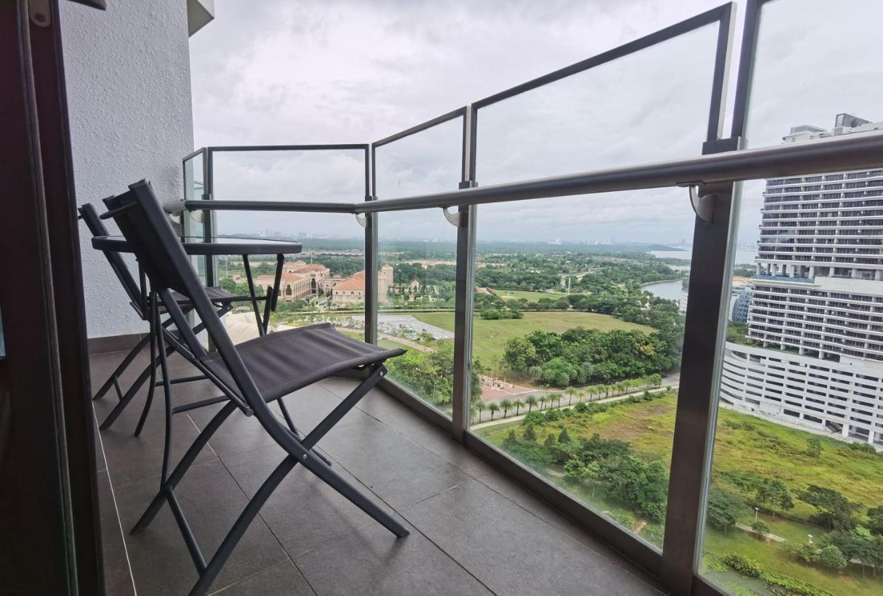 Almas Puteri Harbour Apartment นุสาจายา ภายนอก รูปภาพ