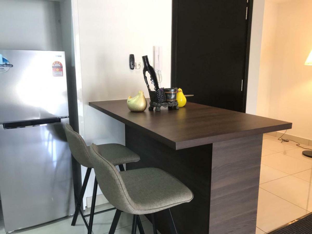 Almas Puteri Harbour Apartment นุสาจายา ภายนอก รูปภาพ