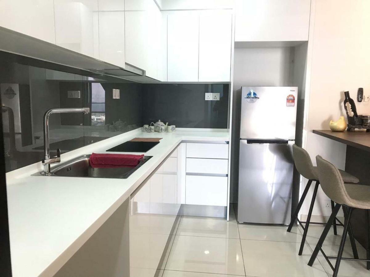 Almas Puteri Harbour Apartment นุสาจายา ภายนอก รูปภาพ