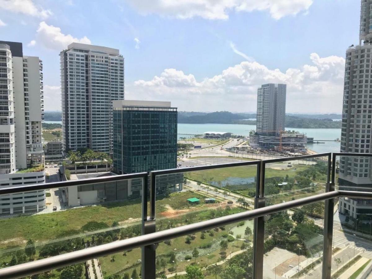 Almas Puteri Harbour Apartment นุสาจายา ภายนอก รูปภาพ
